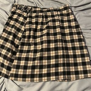 Hollister plaid mini skirt, size small